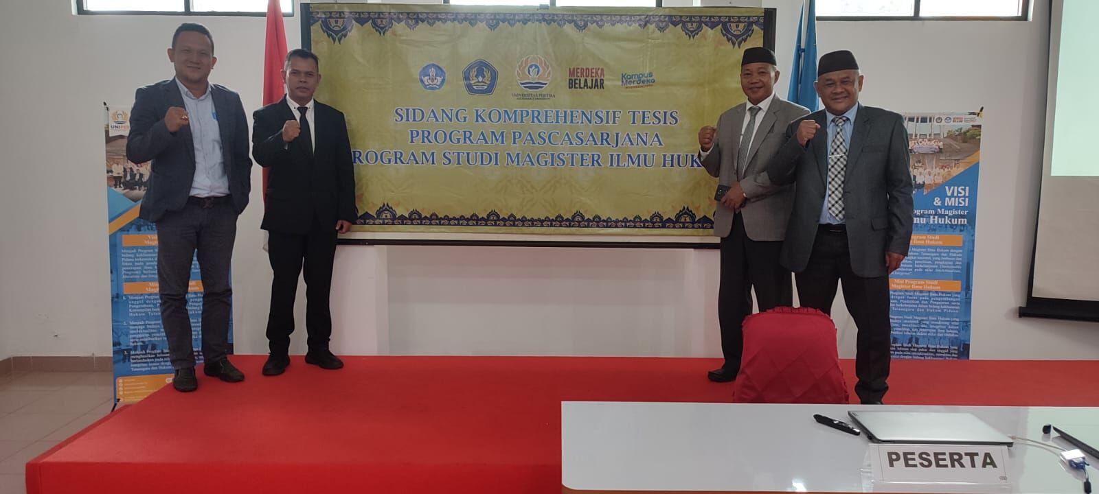 16 Mahasiswa/i Program Studi Magister Ilmu Hukum UNIPER Mengikuti Sidang Komprehensif Tesis.