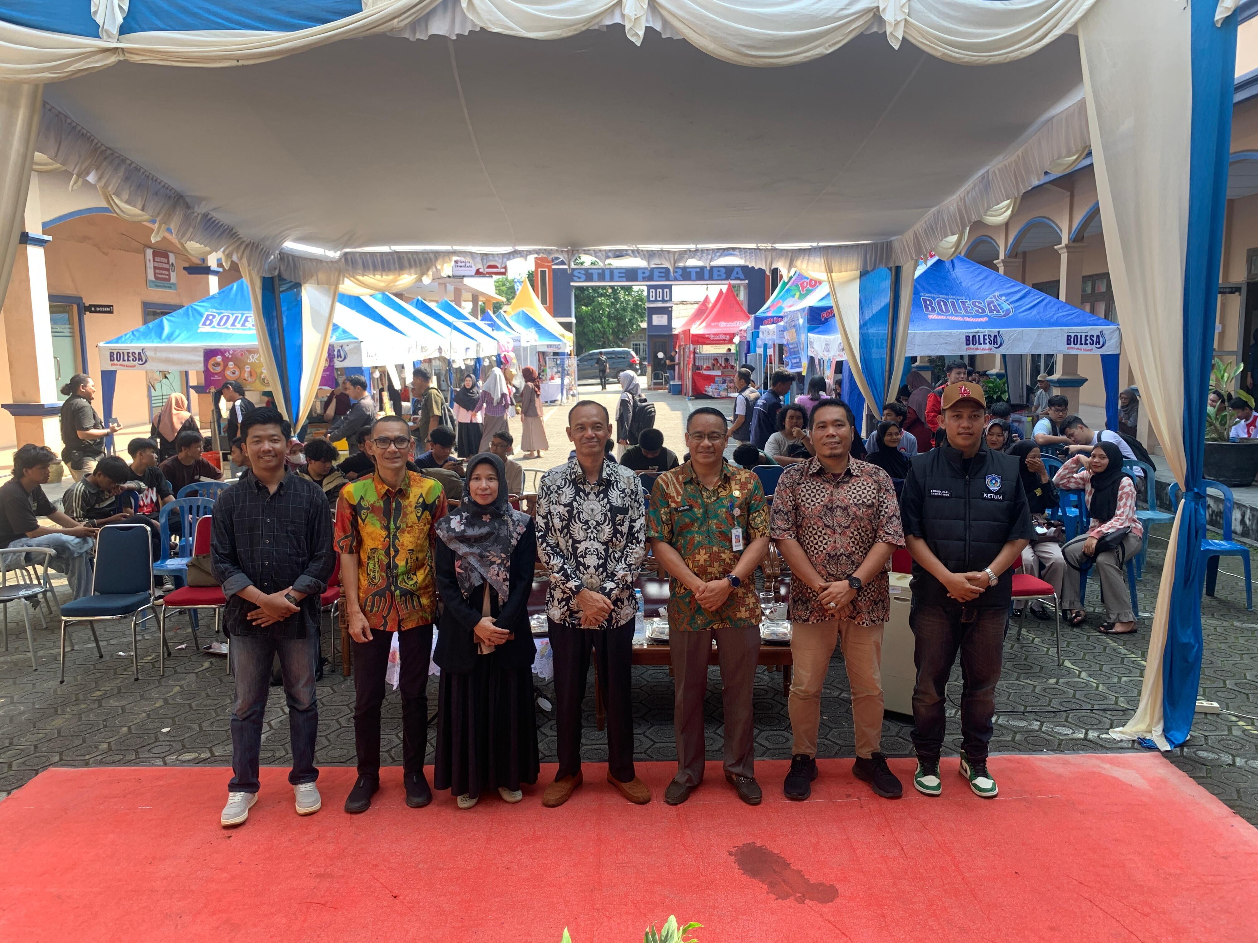 SEMARAK PEKAN KREATIVITAS DAN CITRA MAHASISWA (SPEKCTRA) 2025 HIMPUNAN MAHASISWA MANAJEMEN FAKULTAS EKONOMIKA DAN BISNIS – UNIVERSITAS PERTIBA