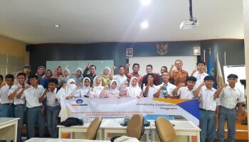 Langkah Awal Meraih Masa Depan: Kunjungan SMAS Mari Ayu Kelapa ke Universitas Pertiba