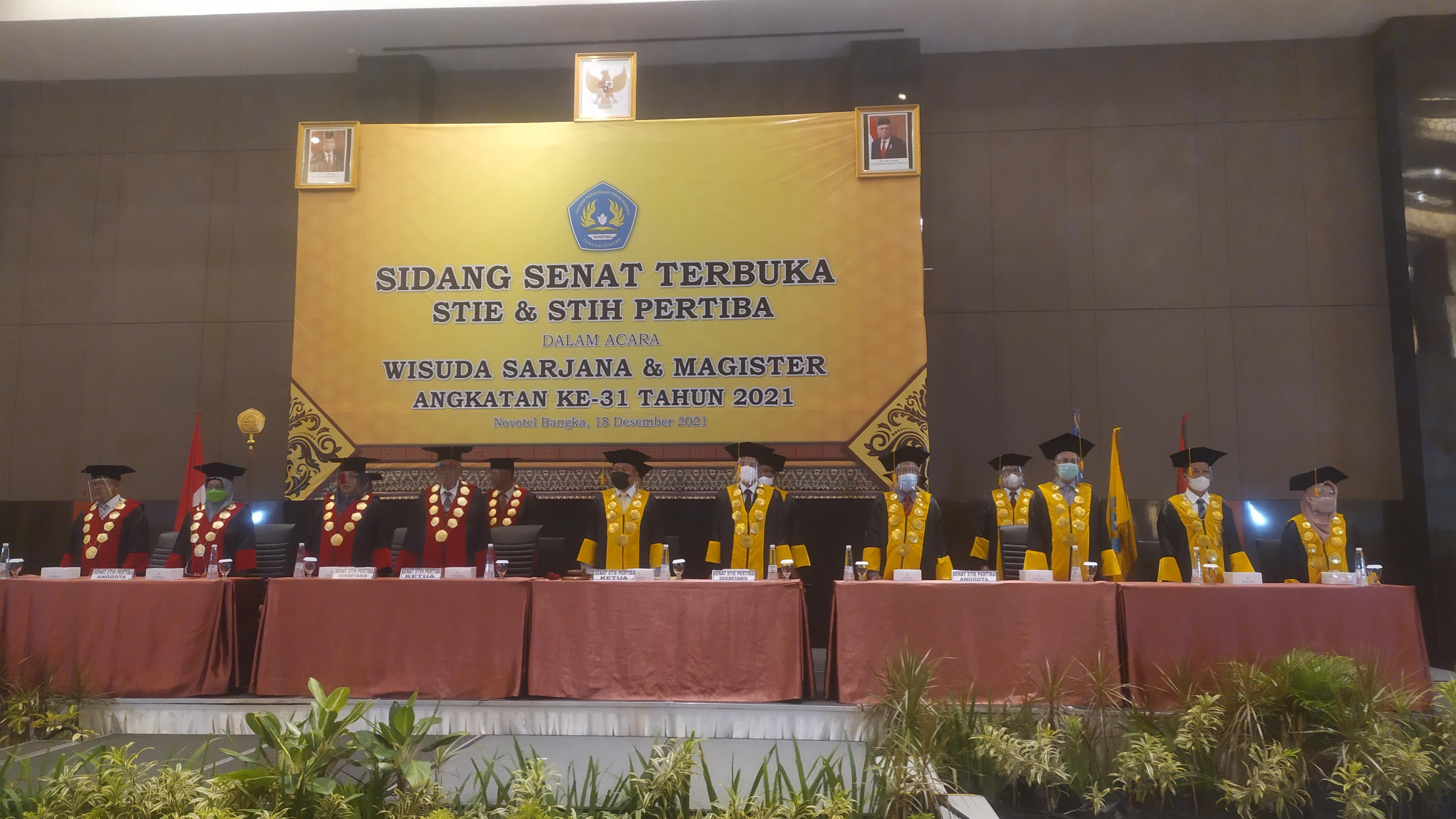 STIE dan STIH PERTIBA Selenggarakan Prosesi Wisuda Lulusan Program Sarjana dan Magister Angkatan Ke-31 Tahun 2021